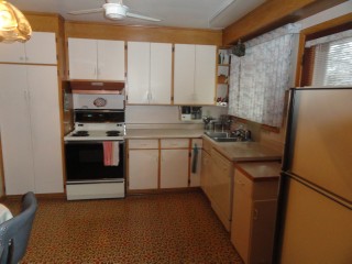 15 LEE AVE, Belleville, Ontario, Canada
