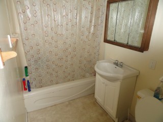 119 MOIRA ST West, Belleville, Ontario, Canada