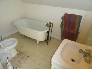 119 MOIRA ST West, Belleville, Ontario, Canada