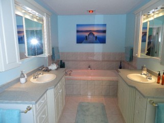 19351 LOYALIST PARKWAY (HIGHWAY 33), Hillier, Ontario, Canada