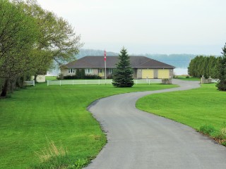 19351 LOYALIST PARKWAY (HIGHWAY 33) PKWY South, Hillier, Ontario, Canada