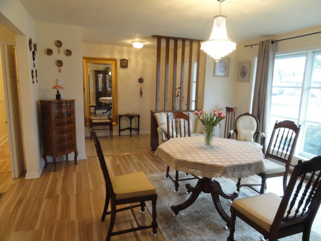135 HASTINGS DR, Belleville Ontario, Canada