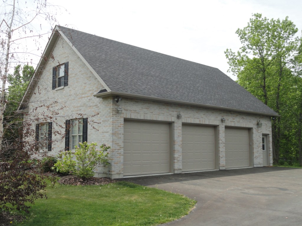 100 YUILL CRES, Ameliasburg Ward Ontario, Canada