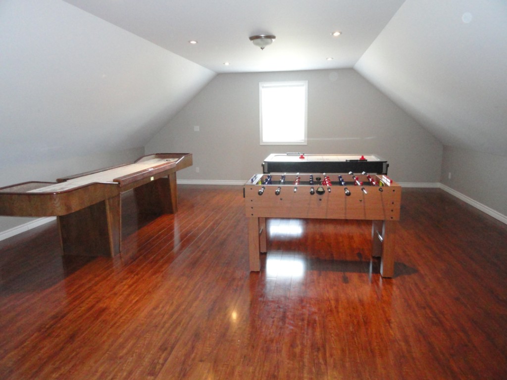 100 YUILL CRES, Ameliasburg Ward Ontario, Canada