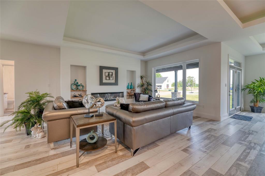 3493 TIMBER RIDGE Road, Plympton-Wyoming Ontario, Canada