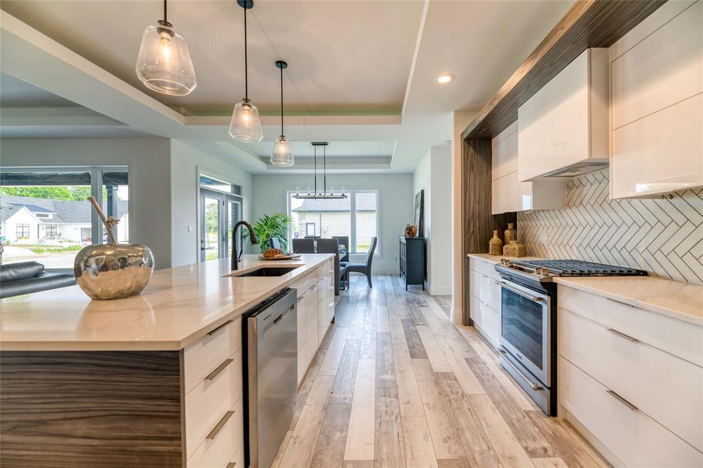 3493 TIMBER RIDGE Road, Plympton-Wyoming Ontario, Canada