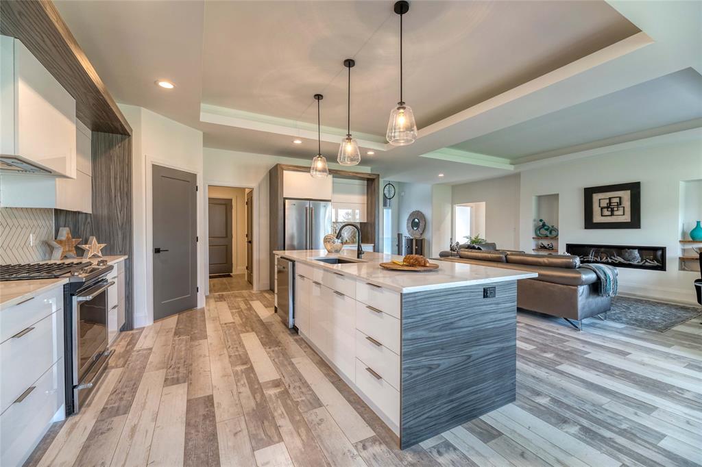 3493 TIMBER RIDGE Road, Plympton-Wyoming Ontario, Canada