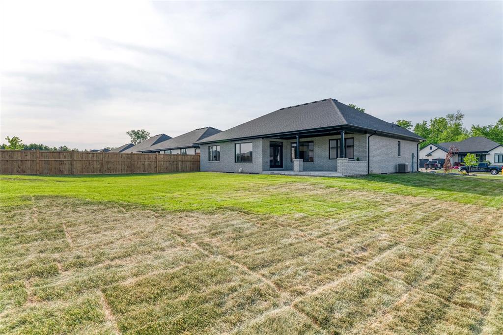 3493 TIMBER RIDGE Road, Plympton-Wyoming Ontario, Canada