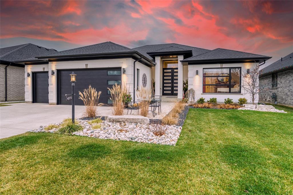 3489 TIMBER RIDGE, Plympton-Wyoming, Ontario, Canada