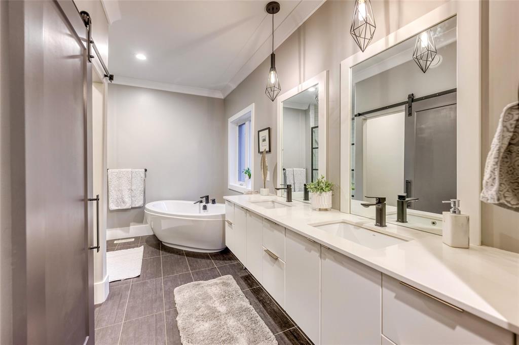 3489 TIMBER RIDGE, Plympton-Wyoming, Ontario, Canada