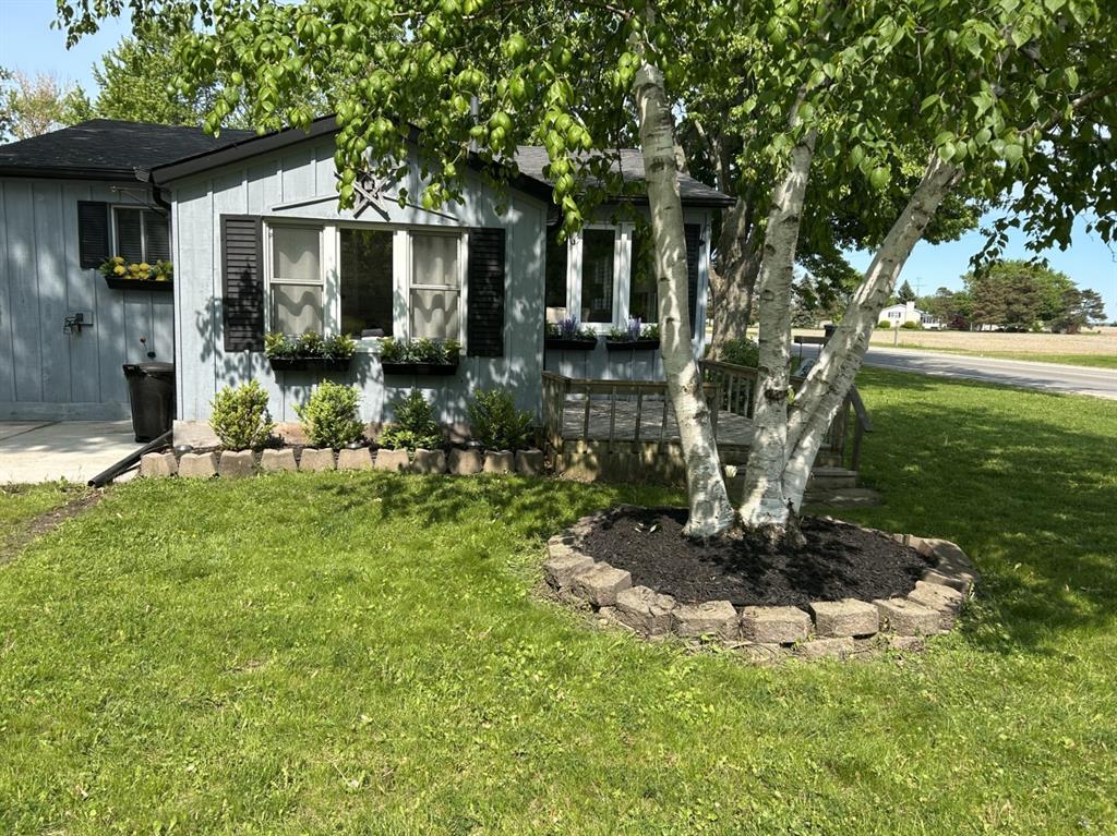 7800 KEN Street, Plympton-Wyoming, Ontario, Canada photo 1