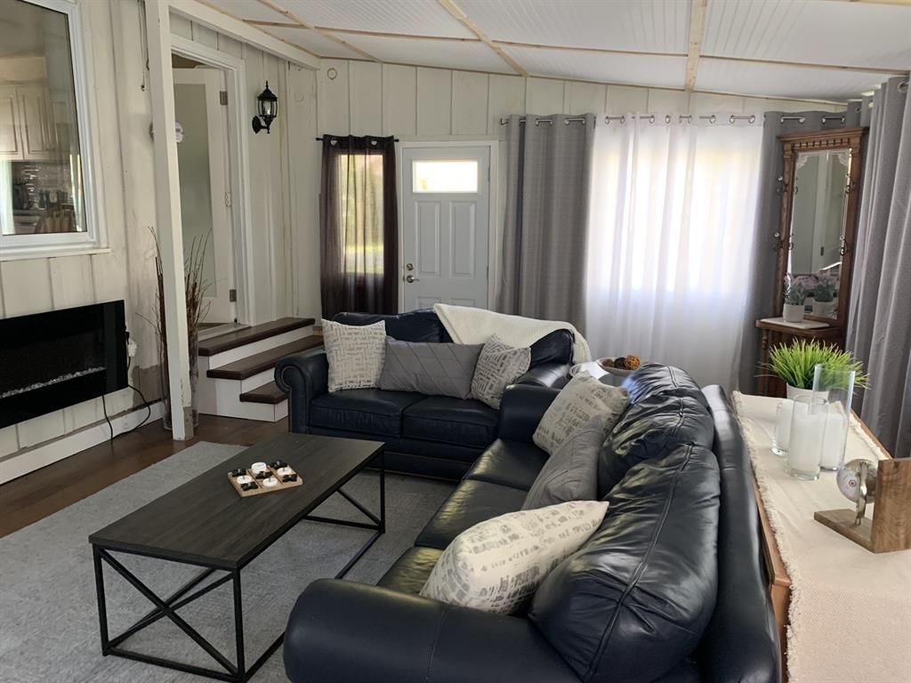 7800 KEN Street, Plympton-Wyoming, Ontario, Canada photo 6