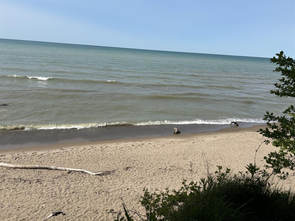 7800 KEN Street, Plympton-Wyoming, Ontario, Canada photo 18