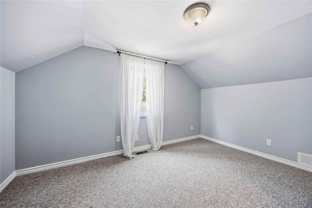 2054 GLADYS Street, Sarnia, Ontario, Canada photo 20