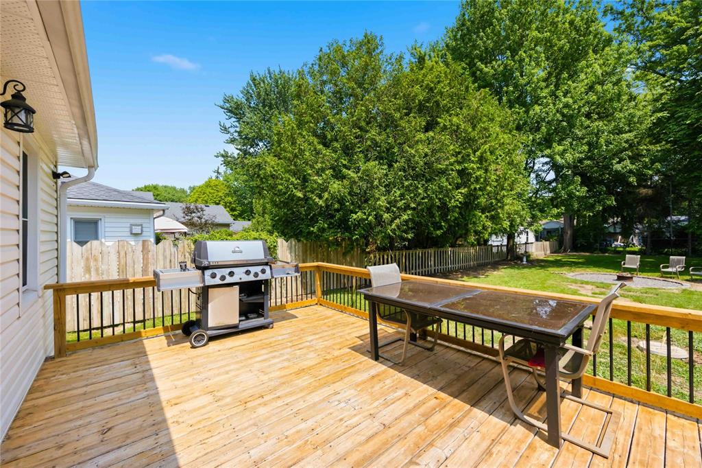 2054 GLADYS Street, Sarnia, Ontario, Canada photo 24
