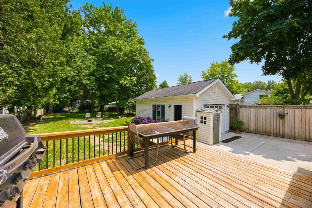 2054 GLADYS Street, Sarnia, Ontario, Canada photo 25