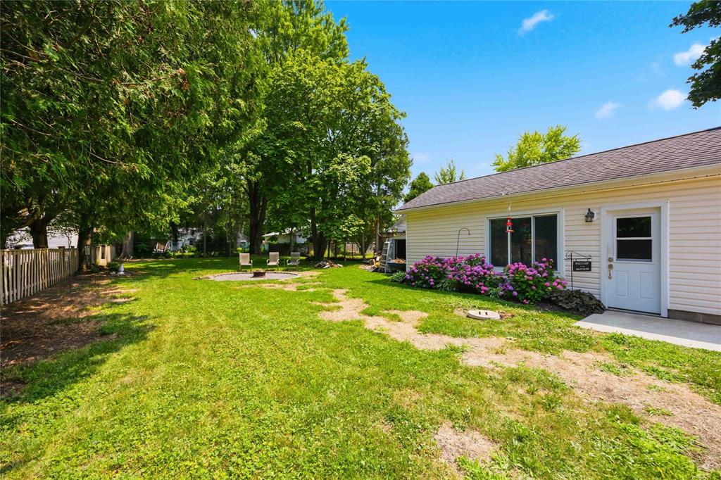 2054 GLADYS Street, Sarnia, Ontario, Canada photo 26