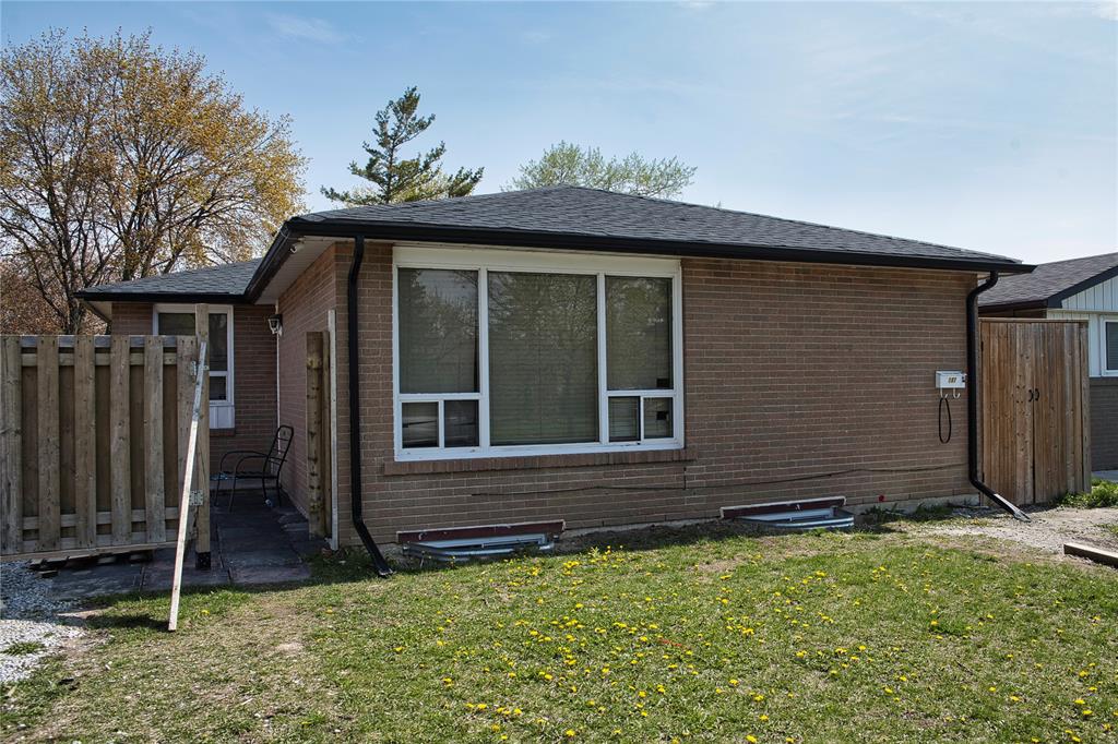 187 FOLKSTONE Crescent