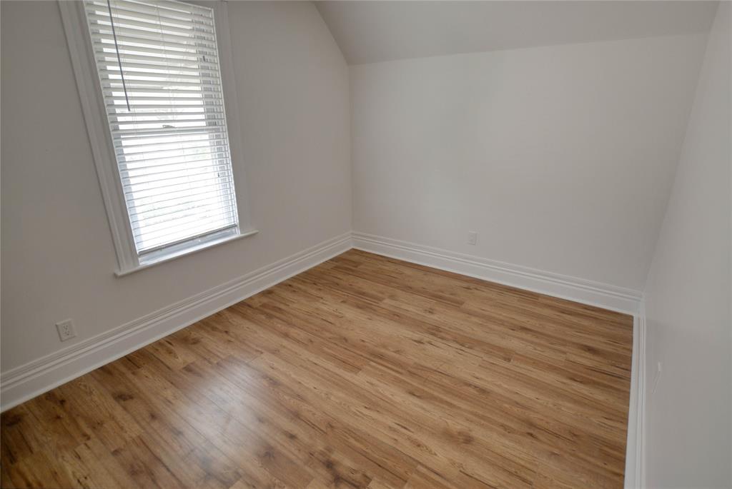 390 DAVIS Street, Sarnia, Ontario, Canada