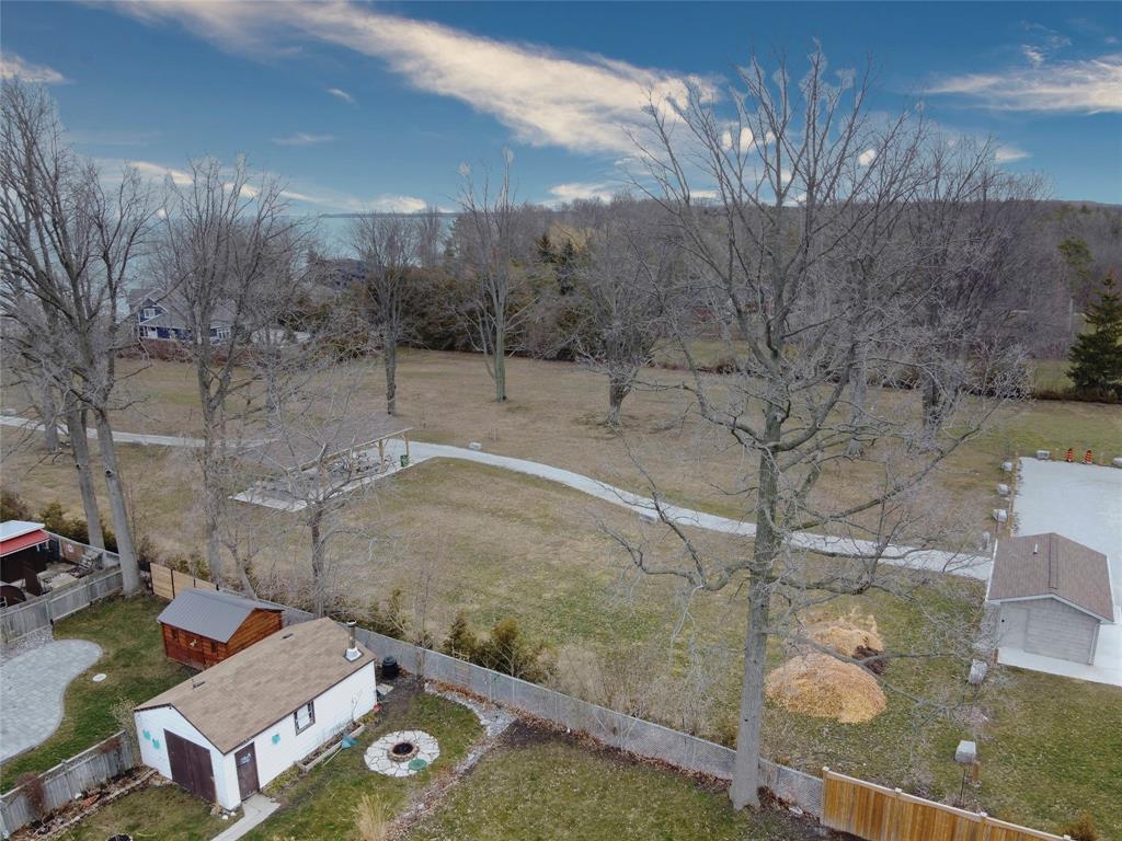 6762 FRANKLIN Avenue, Plympton-Wyoming, Ontario, Canada