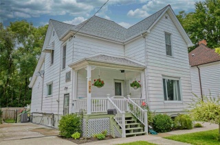 390 DAVIS Street, Sarnia Ontario, Canada