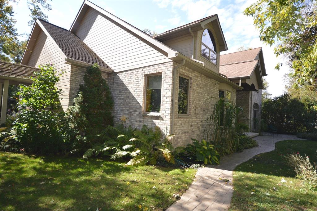 6545 PINE TRAIL Avenue, Lambton Shores Ontario, Canada