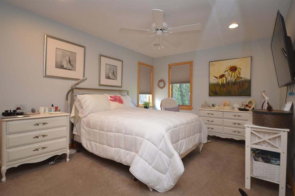 6545 PINE TRAIL Avenue, Lambton Shores Ontario, Canada