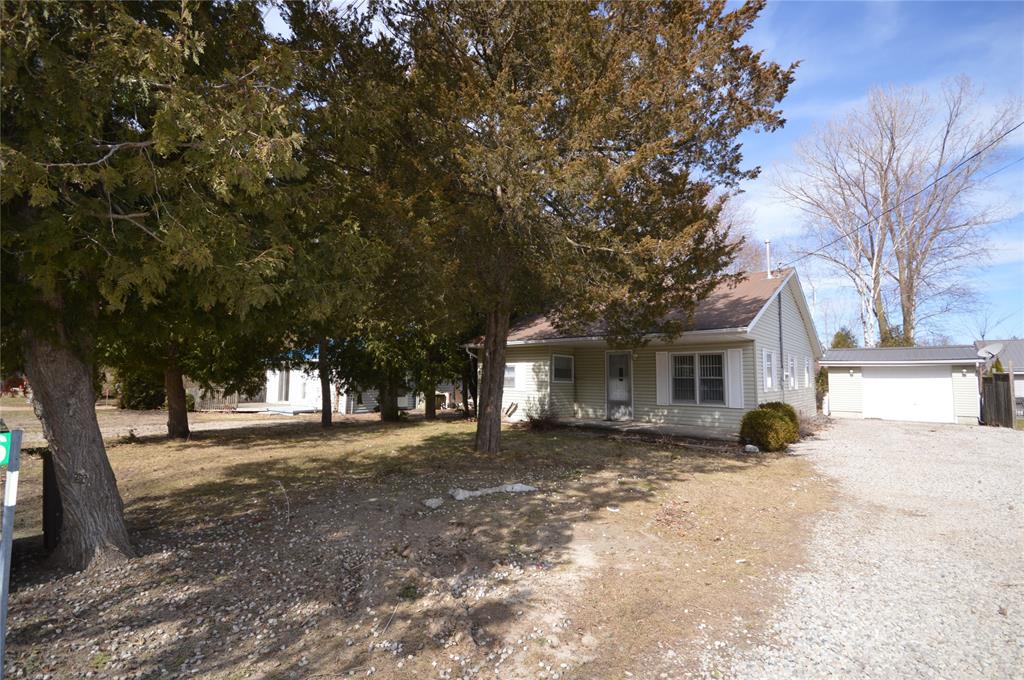 6366 LONDON Road, Lambton Shores, Ontario, Canada