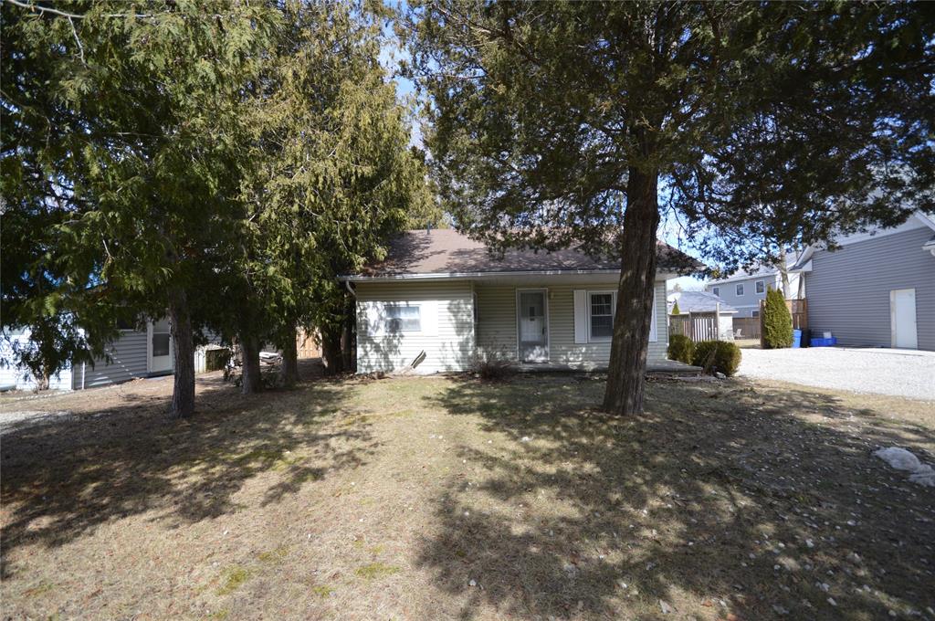 6366 LONDON Road, Lambton Shores, Ontario, Canada