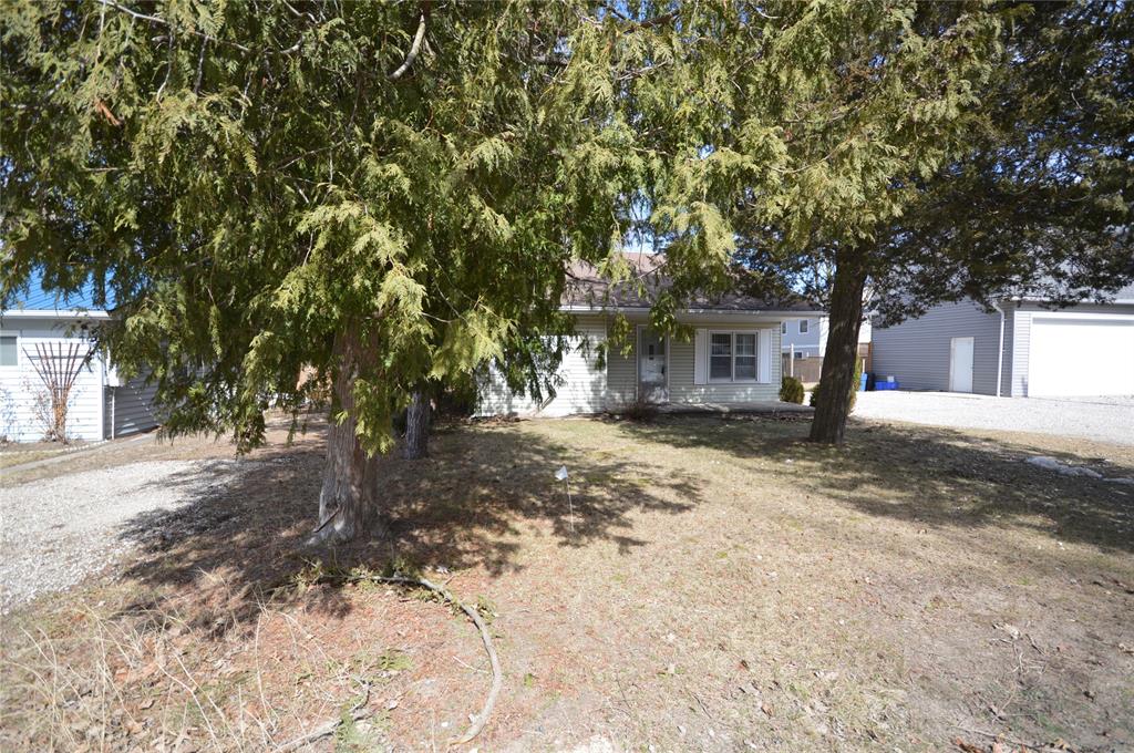 6366 LONDON Road, Lambton Shores, Ontario, Canada