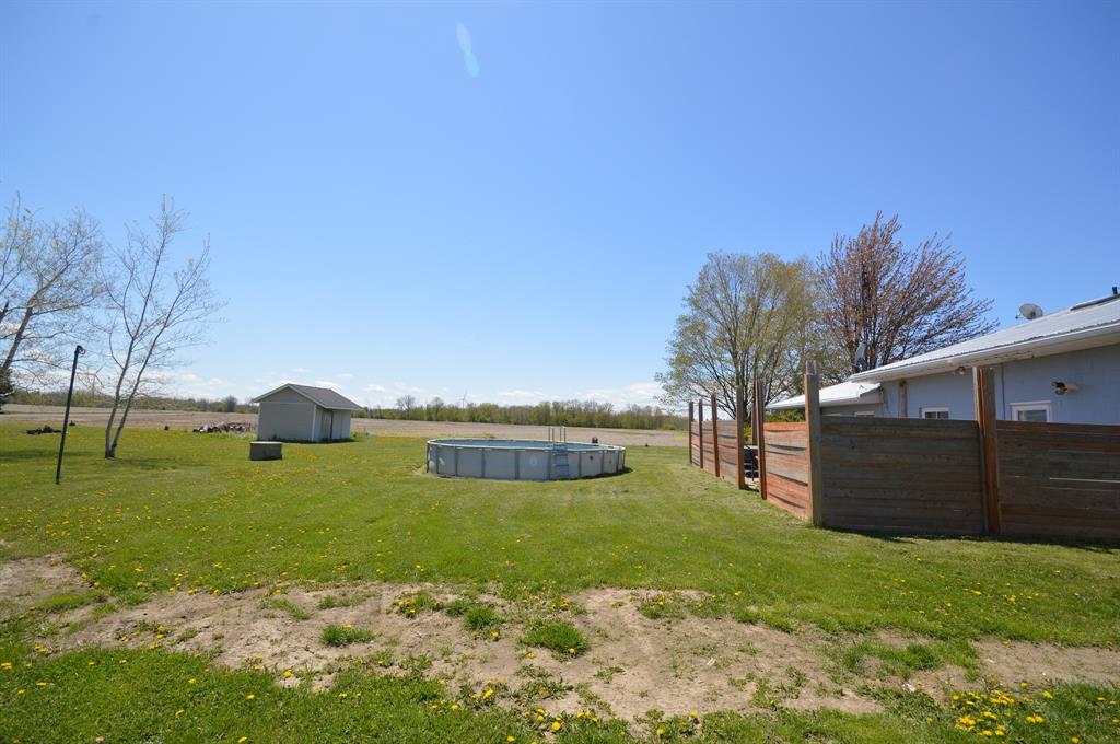 5697 LAKESHORE Road, Plympton-Wyoming, Ontario, Canada