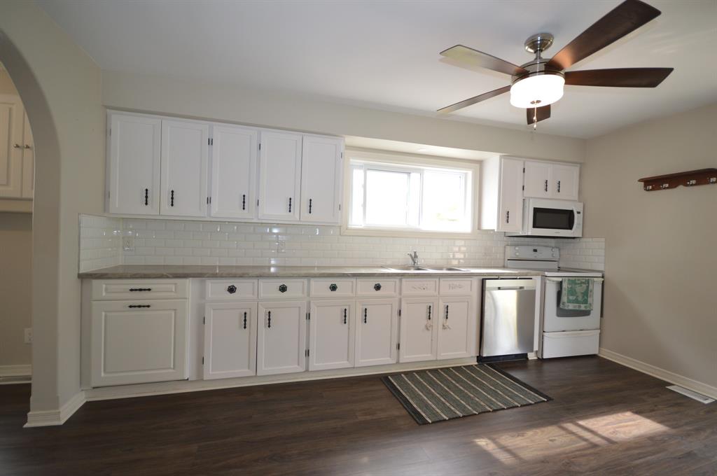 846 DEVINE Street, Sarnia, Ontario, Canada