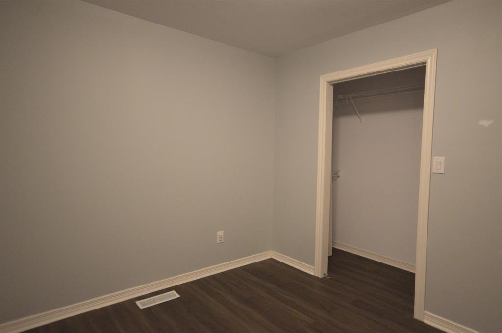 846 DEVINE Street, Sarnia, Ontario, Canada
