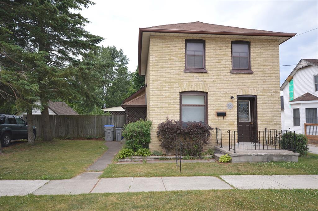 32 MAIN Street North, Lambton Shores Ontario, Canada
