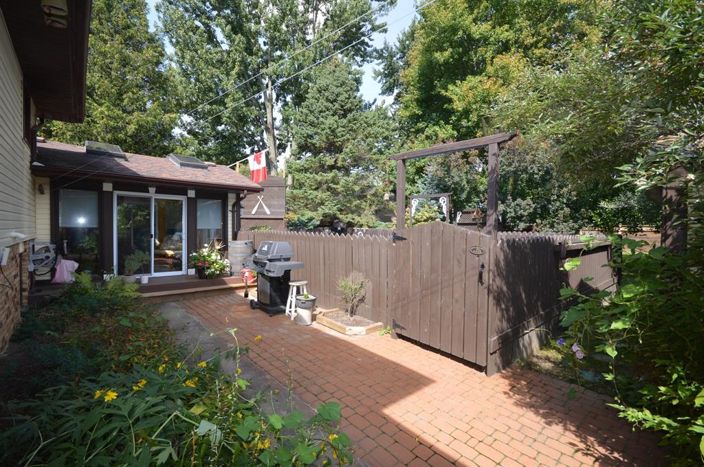 6994 LONDON Line, Warwick, Ontario, Canada