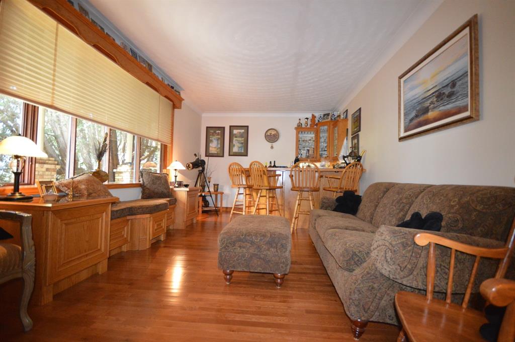 6994 LONDON Line, Warwick, Ontario, Canada