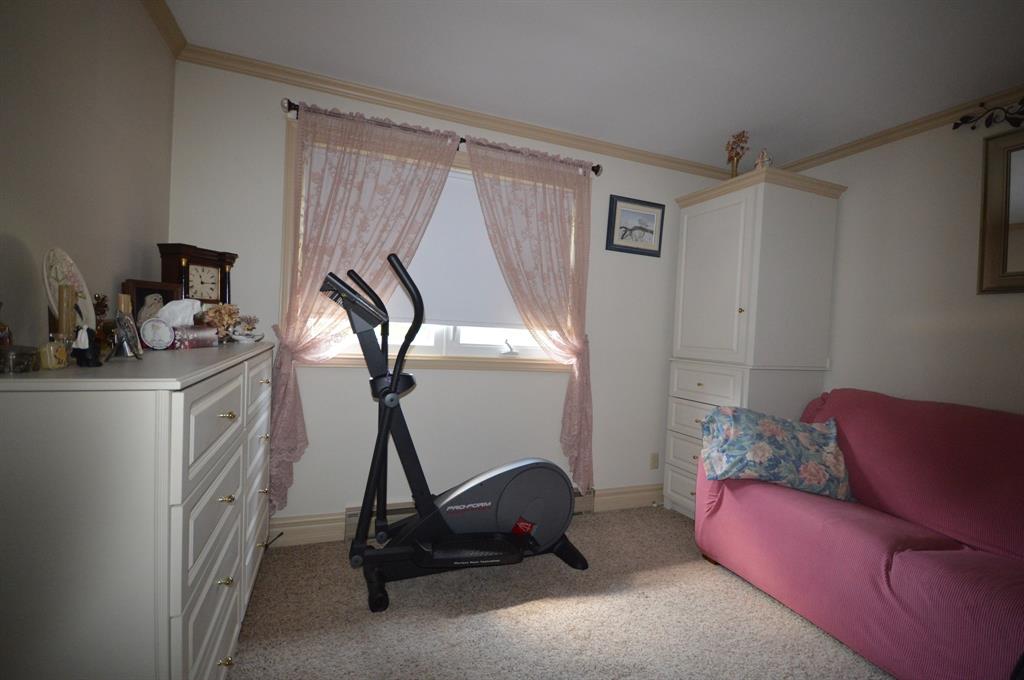 6994 LONDON Line, Warwick, Ontario, Canada