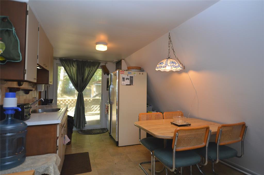9866 LAKE Road, Lambton Shores, Ontario, Canada