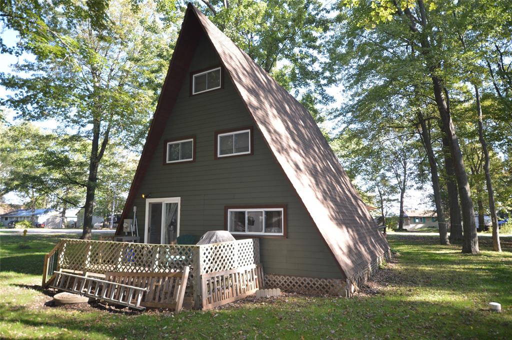 9866 LAKE Road, Lambton Shores, Ontario, Canada