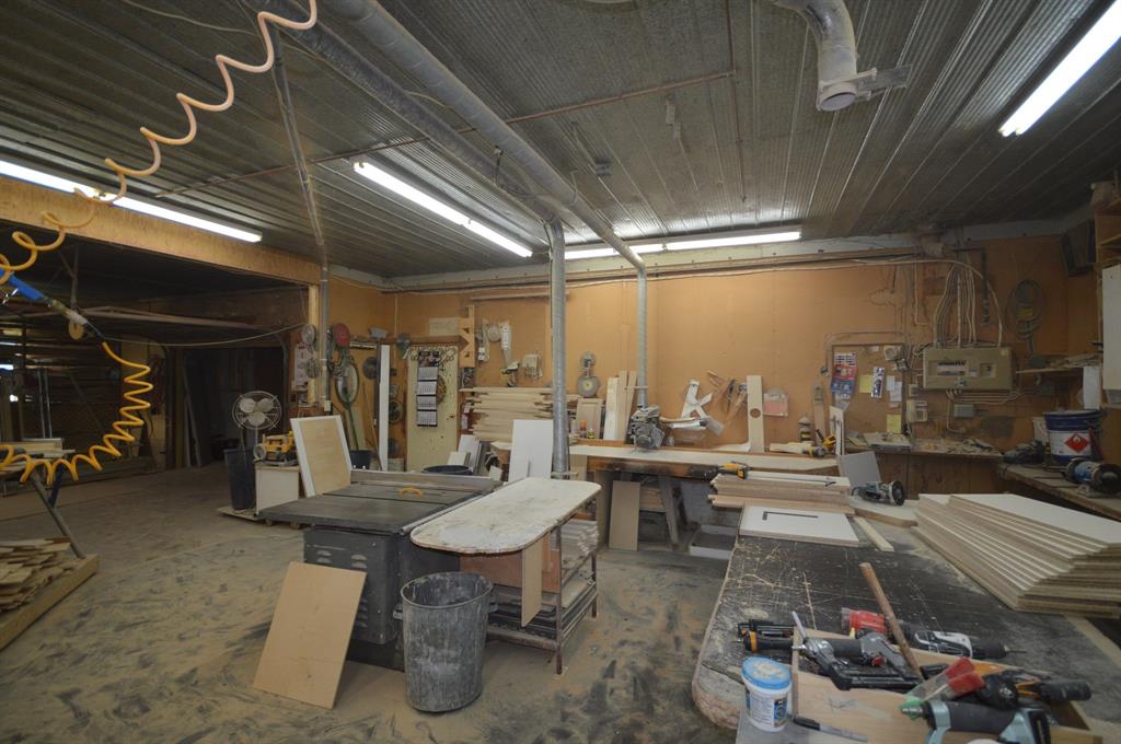 6994 LONDON Line, Warwick, Ontario, Canada
