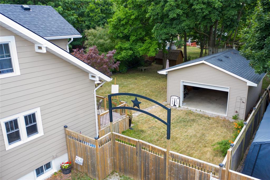 32 ALBERT Street, Lambton Shores, Ontario, Canada