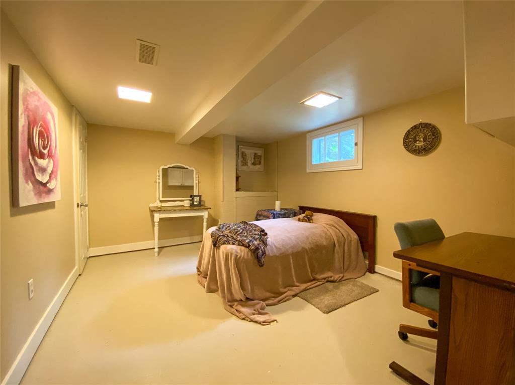 32 ALBERT Street, Lambton Shores, Ontario, Canada
