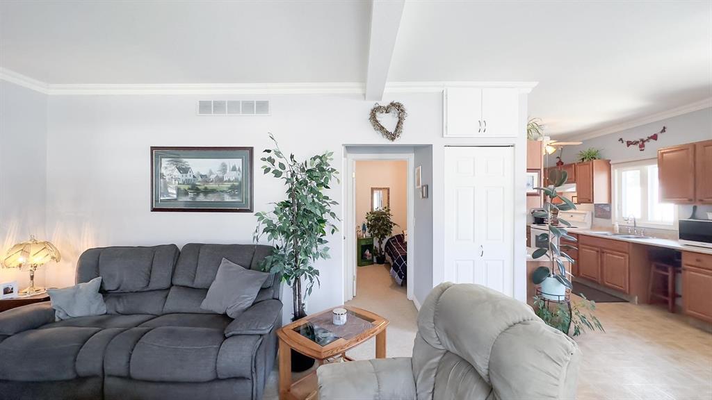 65 BROADWAY Street, Lambton Shores, Ontario, Canada
