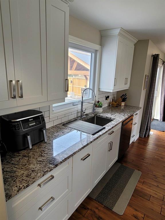 14 PARK Lane, Lambton Shores, Ontario, Canada
