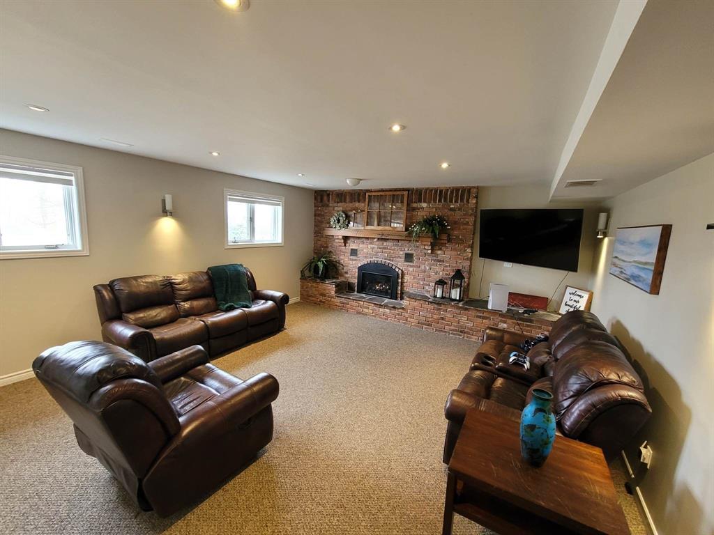 14 PARK Lane, Lambton Shores, Ontario, Canada