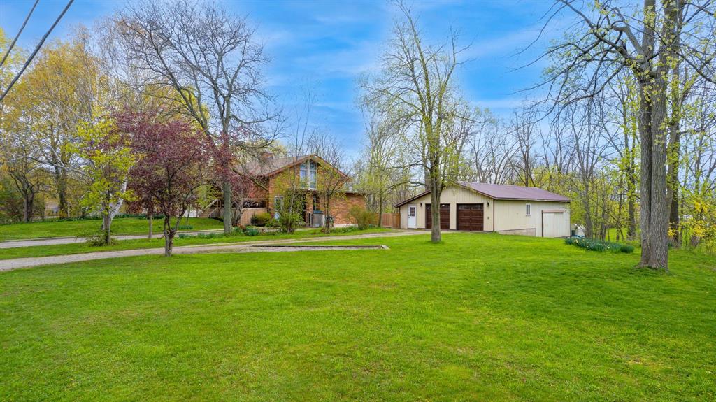 11 BAYLEY Street, Lambton Shores, Ontario, Canada