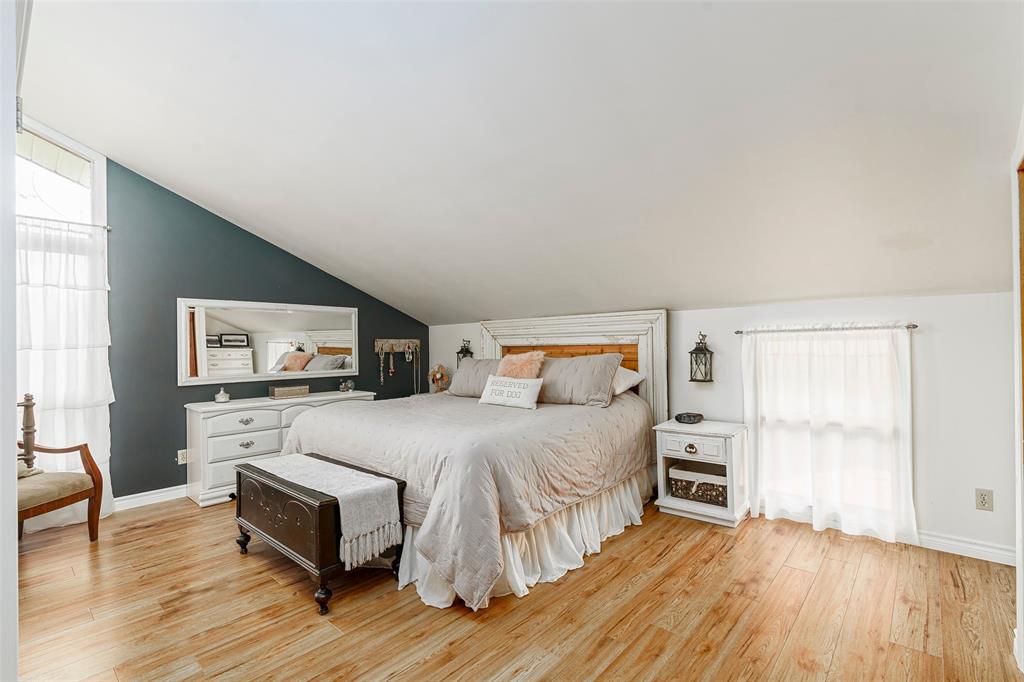 11 BAYLEY Street, Lambton Shores, Ontario, Canada