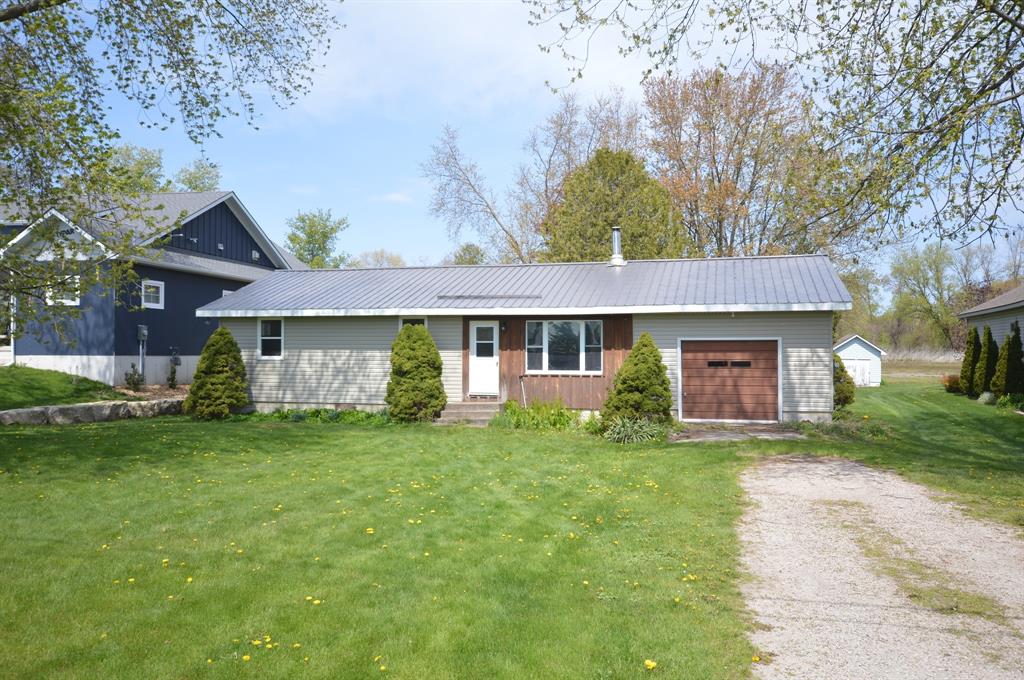 8328 BURWELL Road, Lambton Shores, Ontario, Canada