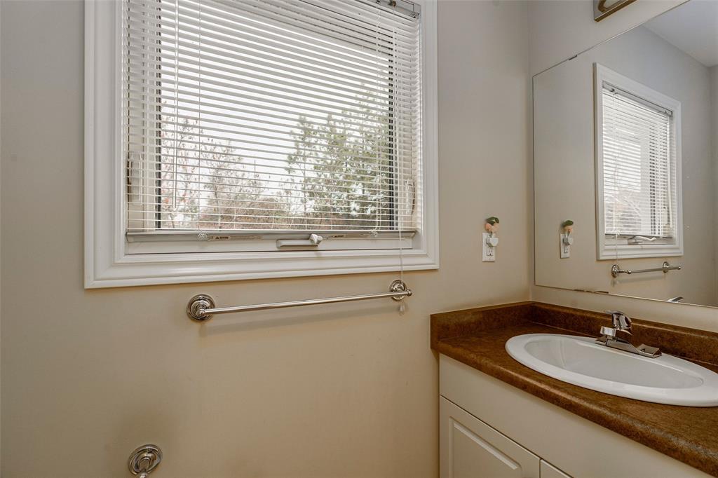 6782 EAST PARKWAY Drive, Lambton Shores, Ontario, Canada