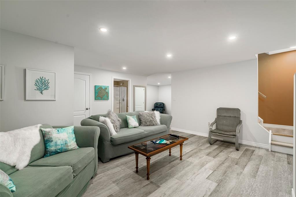 6782 EAST PARKWAY Drive, Lambton Shores, Ontario, Canada